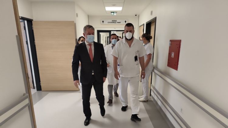 Болница у Добоју проширује обим услуга, ријешене заостале пореске обавезе