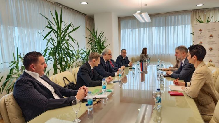 Министар Шеранић угостио делегацију из Бреста, разговор о могућности сарадње у области трансплантологије