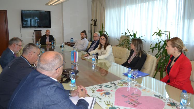 Планирано повећање издвајања како би се смањиле листе чекања за иновативне терапије за малигна обољења