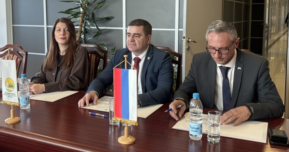 Потписани протоколи у Бањалуци: Огревно дрво за борачке категорије и пензионере уз плаћање на рате