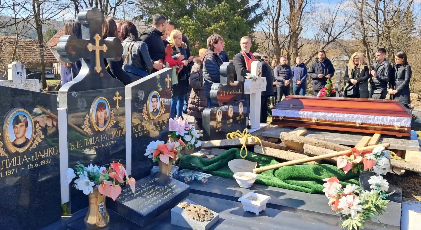 Сахрањен Маринко Бјелица , отац троје погинулих бораца чија ће жртва живјети вјечно