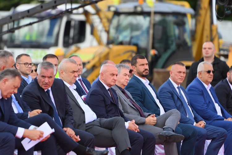 Министар Ђокић на свечаном отварању радова на изградњи дионице ауто-пута Бијељина-Брчко