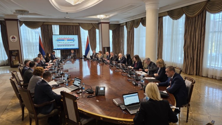 Одржана 8. сједница Владе: Донесене одлуке о одређивању марже у промету одређених производа и марже која се примјењује приликом формирања цијена нафтних деривата