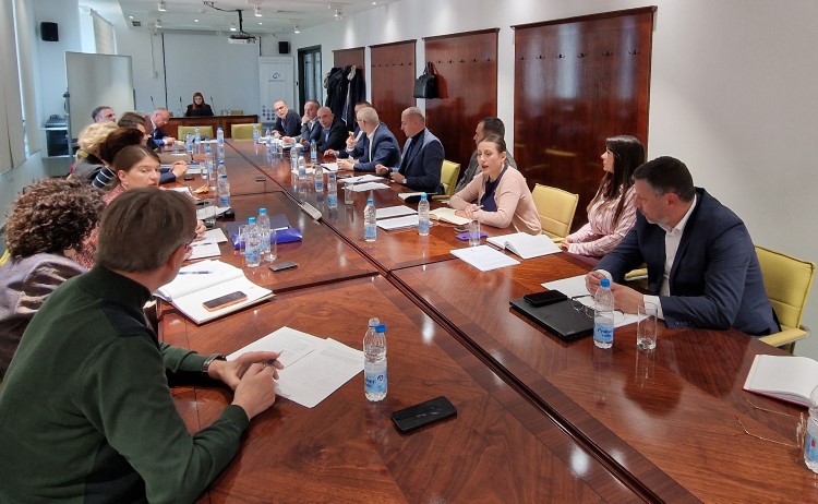 Савјет за развој Републике Српске одржао округли сто: Указано на значај јачања сарадње између институција и привредног сектора