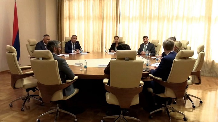 Састанак у Источном Сарајеву: Премијер Минић упознао конгресменку Тенеи са политичком и економском ситуацијом у Српској